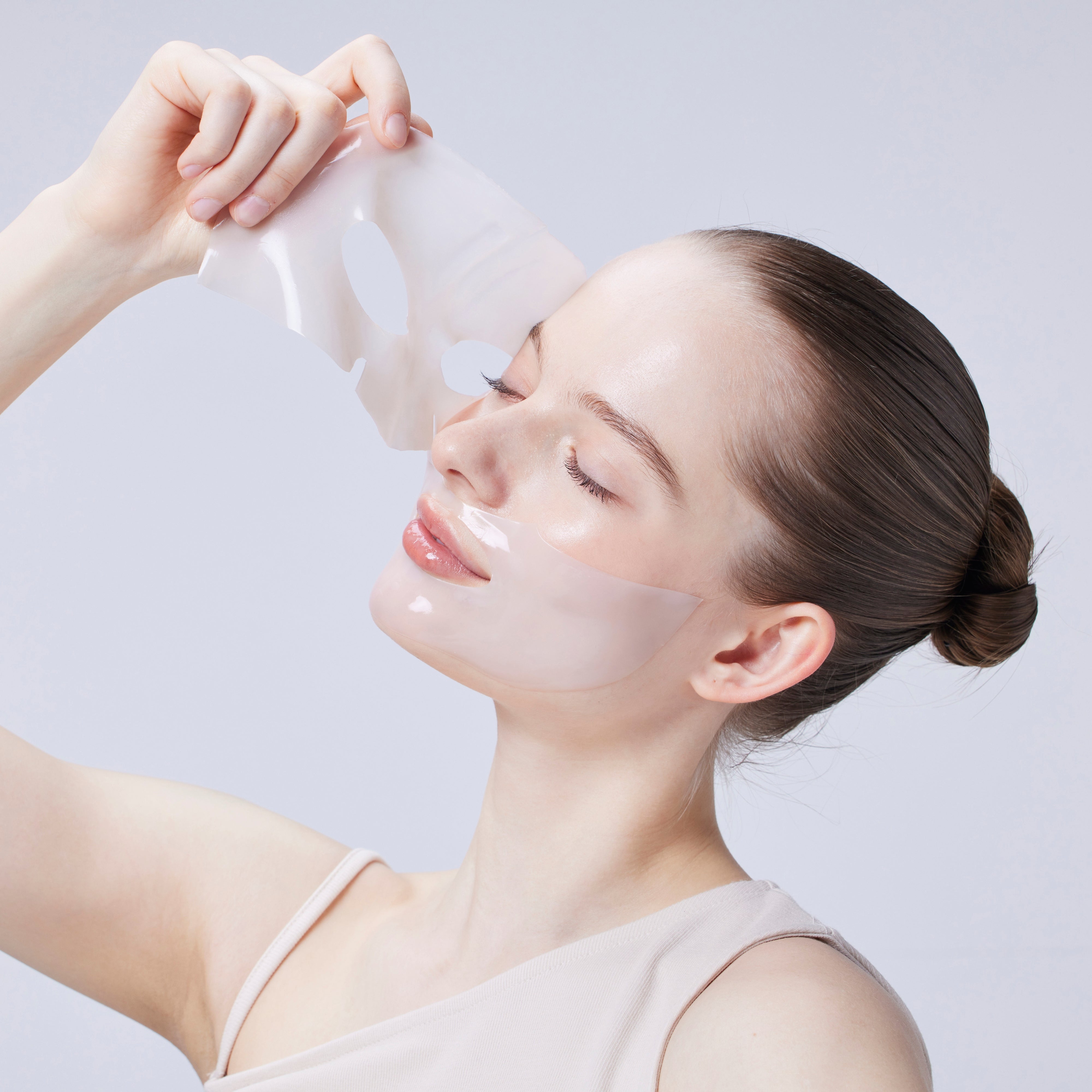 The Alpha-Arbutin Discoloration Care Hydrogel Mask x3