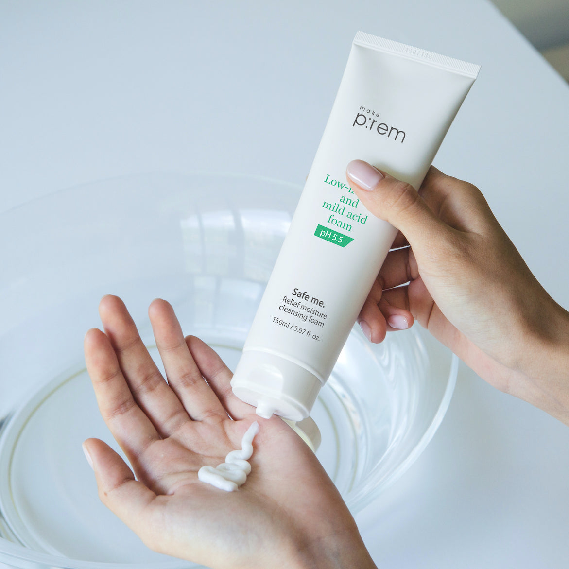 Safe Me Relief Moisture Cleansing Foam